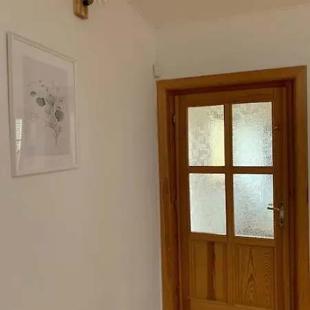 別荘 Prazdninovy Dum S Vyhrivanym Bazenem A Krbem Ústí nad Labem